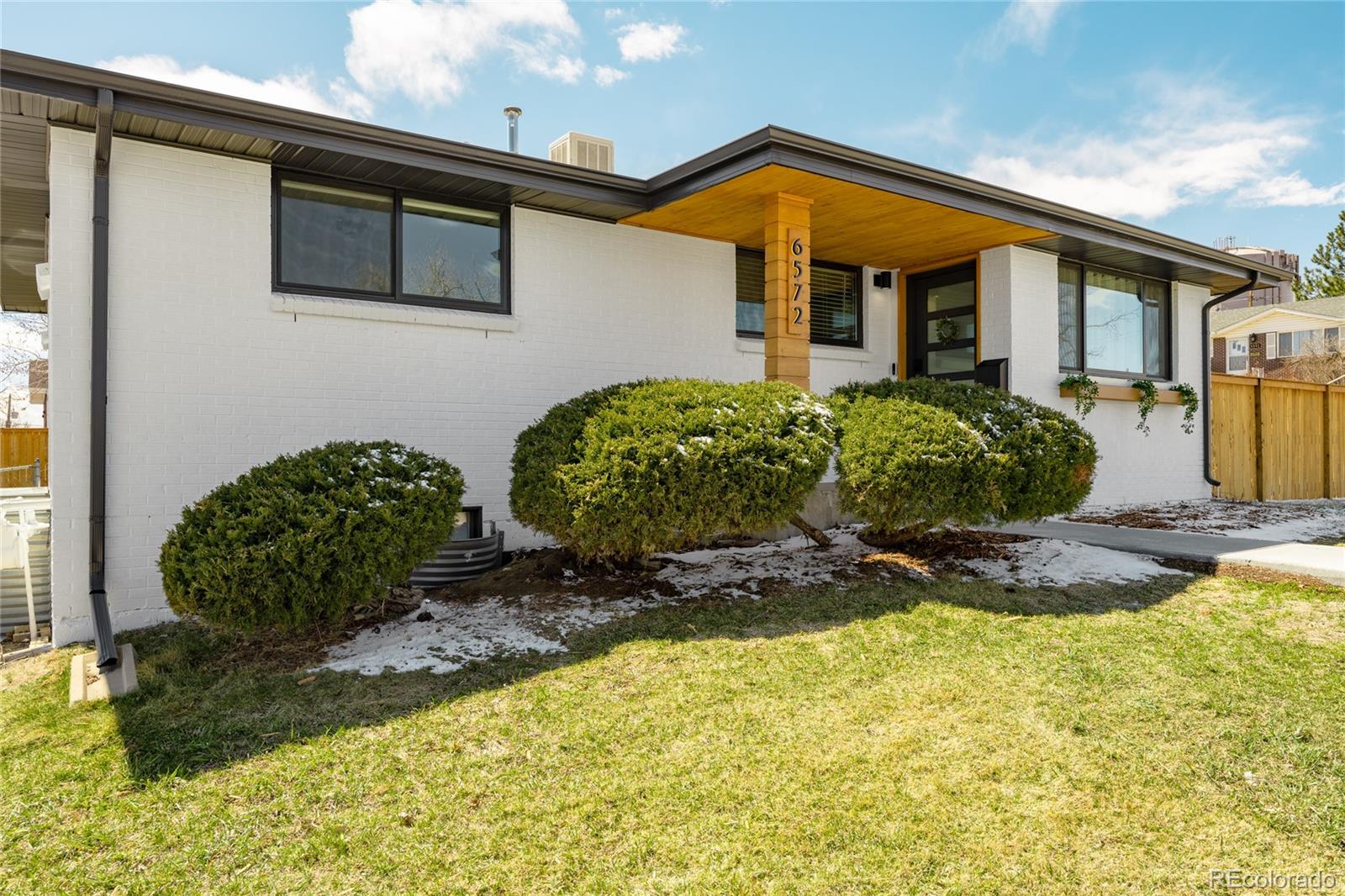 6572 Benton Circle Arvada, CO 80003 - Photo 2 of 39