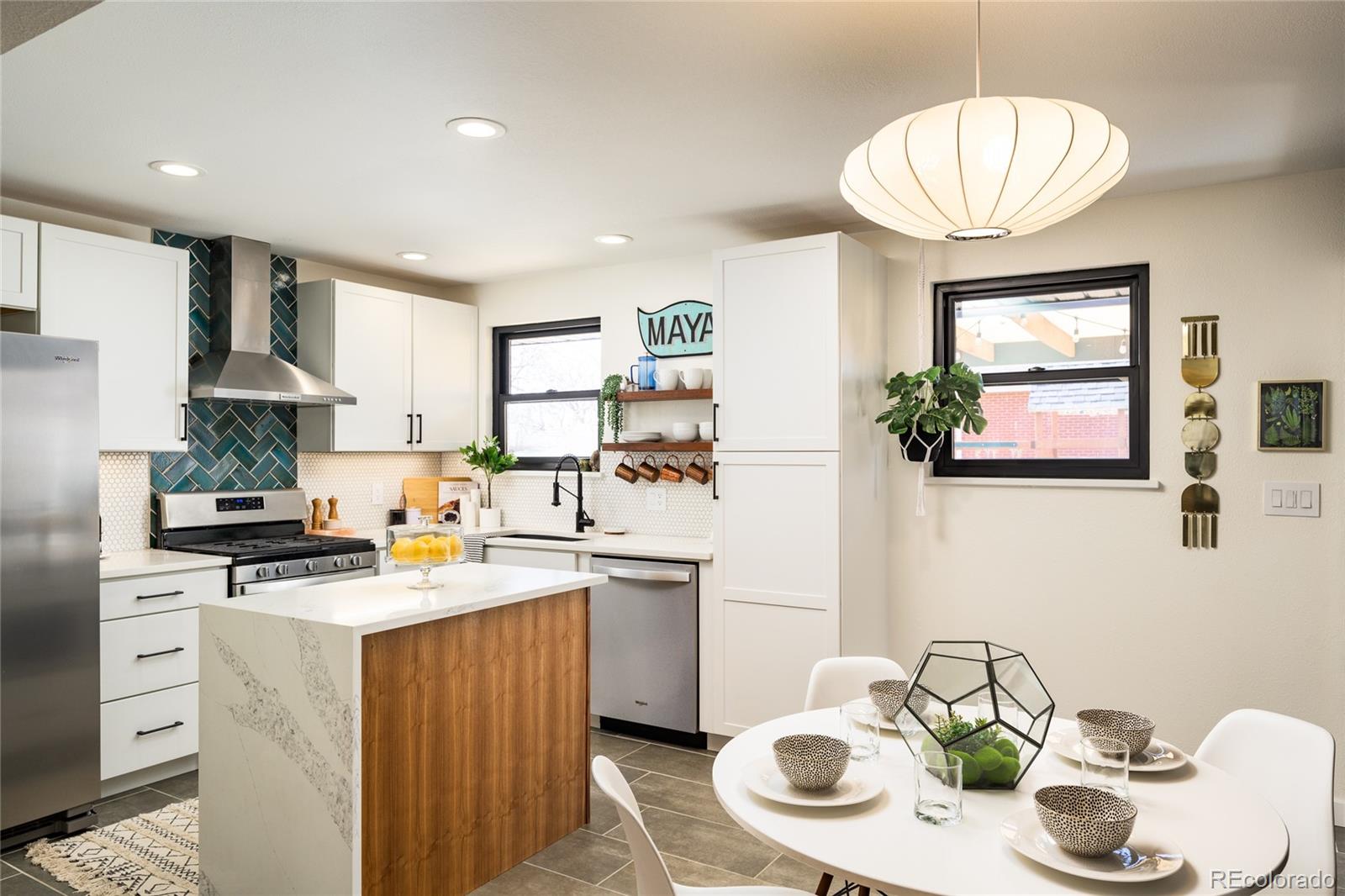 6572 Benton Circle Arvada, CO 80003 - Photo 8 of 39