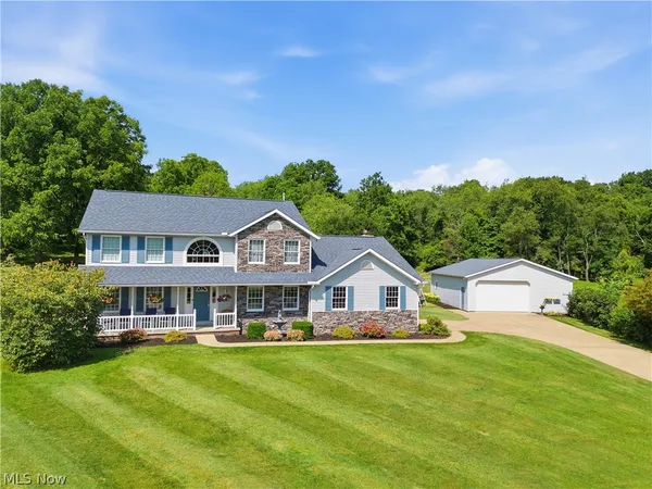$549,900 | 813 Walnut Ridge Street Northwest, Bolivar, OH 44612
