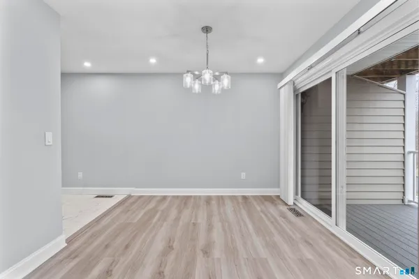 $2,700 | 133 Peddlers Drive, Unit 133, Branford, CT 06405