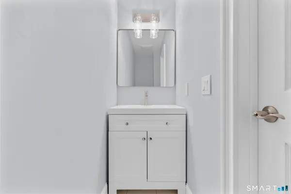 $2,700 | 133 Peddlers Drive, Unit 133, Branford, CT 06405