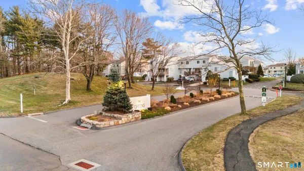 $2,700 | 133 Peddlers Drive, Unit 133, Branford, CT 06405