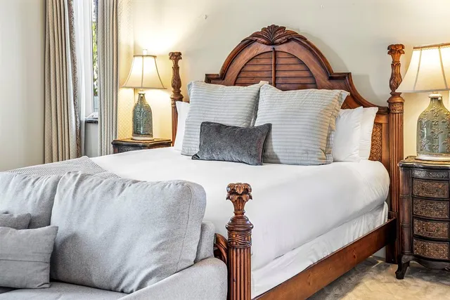 $7,950,000 | 3005 Northeast 19th Street, Fort Lauderdale, FL 33305