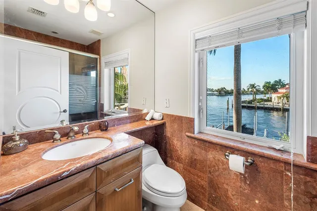 $7,950,000 | 3005 Northeast 19th Street, Fort Lauderdale, FL 33305