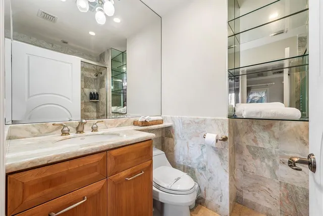 $7,950,000 | 3005 Northeast 19th Street, Fort Lauderdale, FL 33305