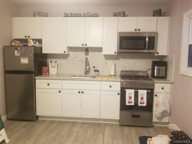 $1,800 | 456 Lincoln Boulevard, Unit SIDE, Long Beach, NY 11561