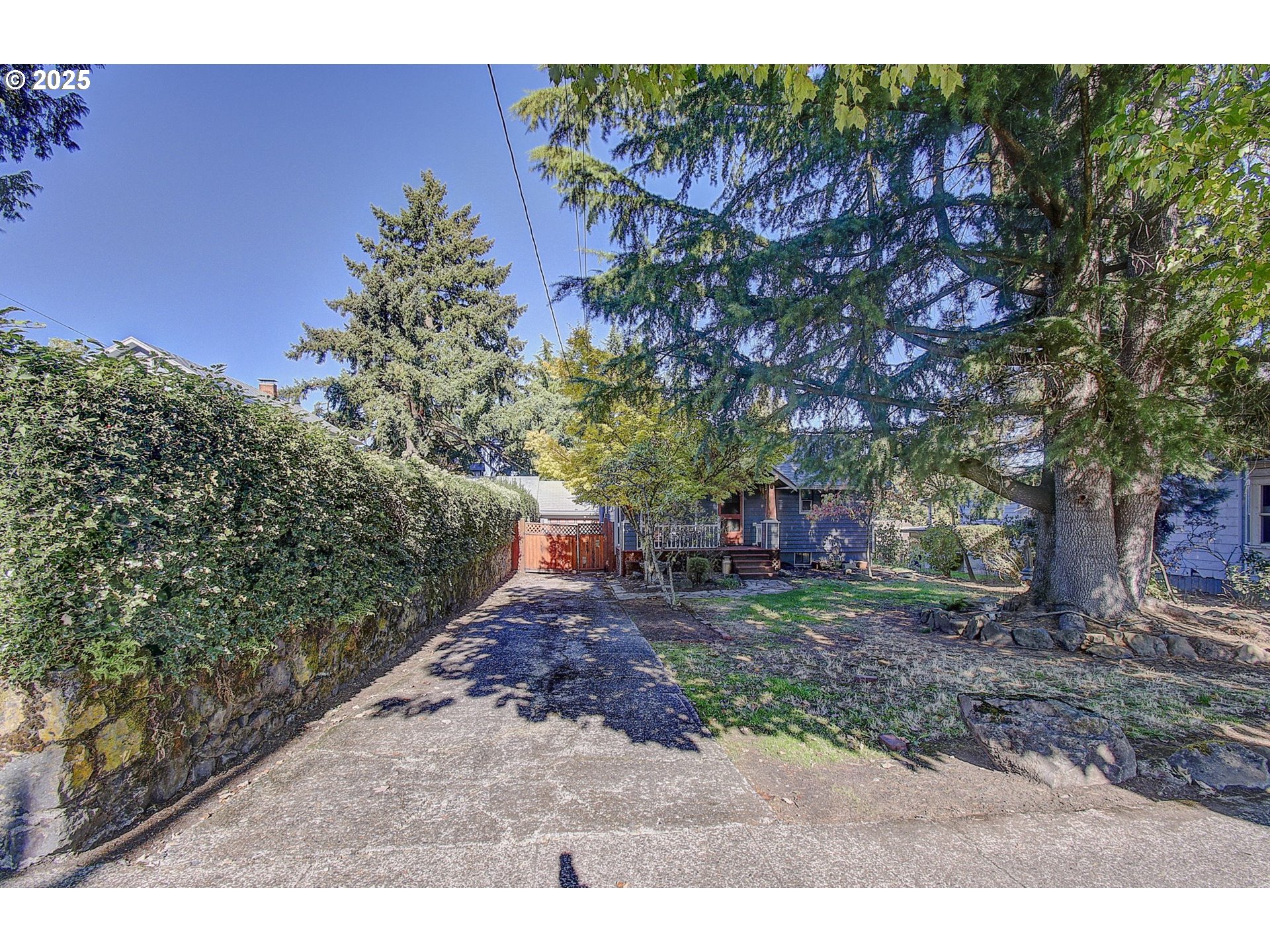 911 9th Street Oregon City, OR 97045 - Photo 26 of 29