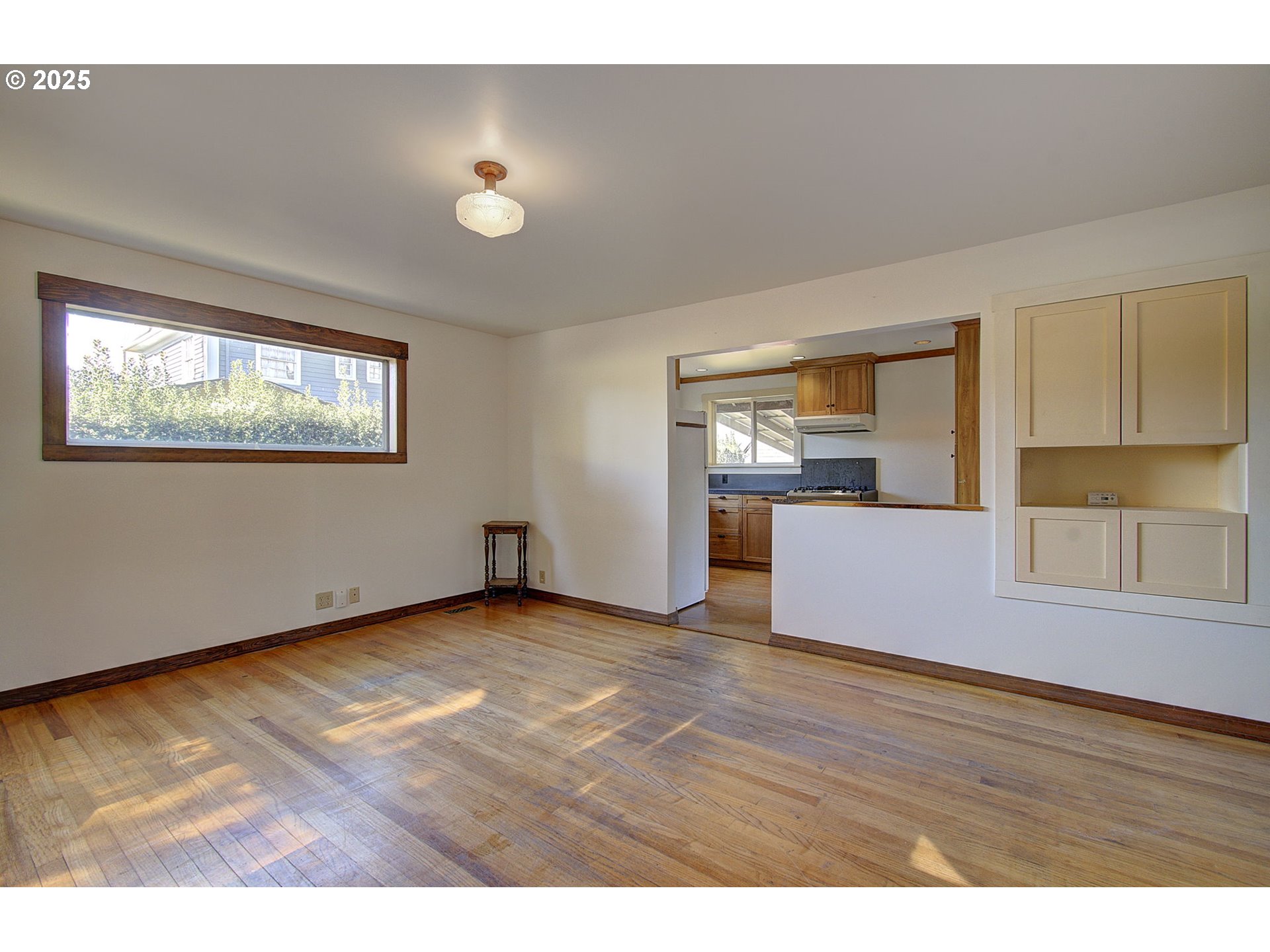 911 9th Street Oregon City, OR 97045 - Photo 4 of 29