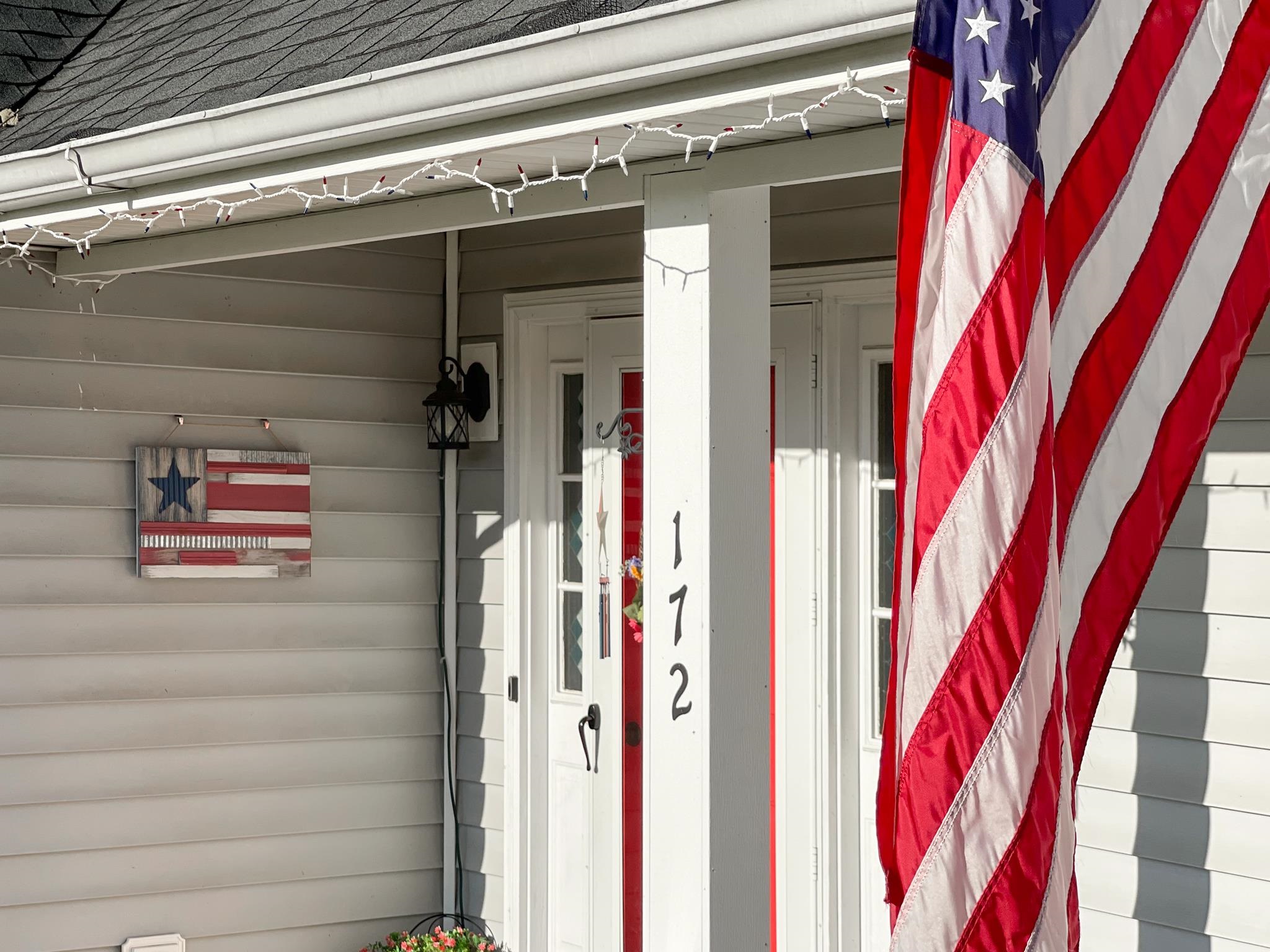 172 Beagle Gap Run Waynesboro, VA 22980 - Photo 3 of 32 a view of a living room