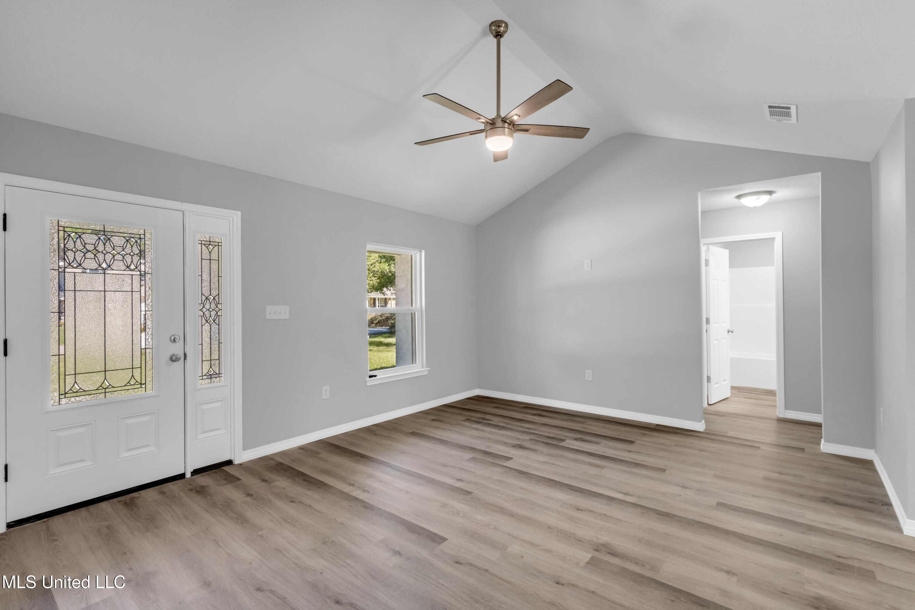 3520 Raintree Drive Gautier, MS 39553 - Photo 5 of 25 3516RaintreeDr-5