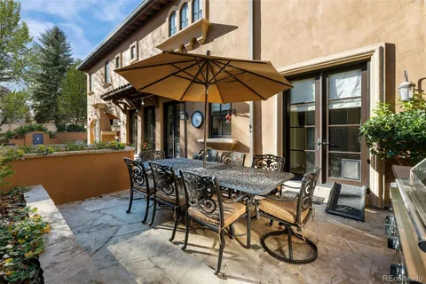 a view of a garden with a tree