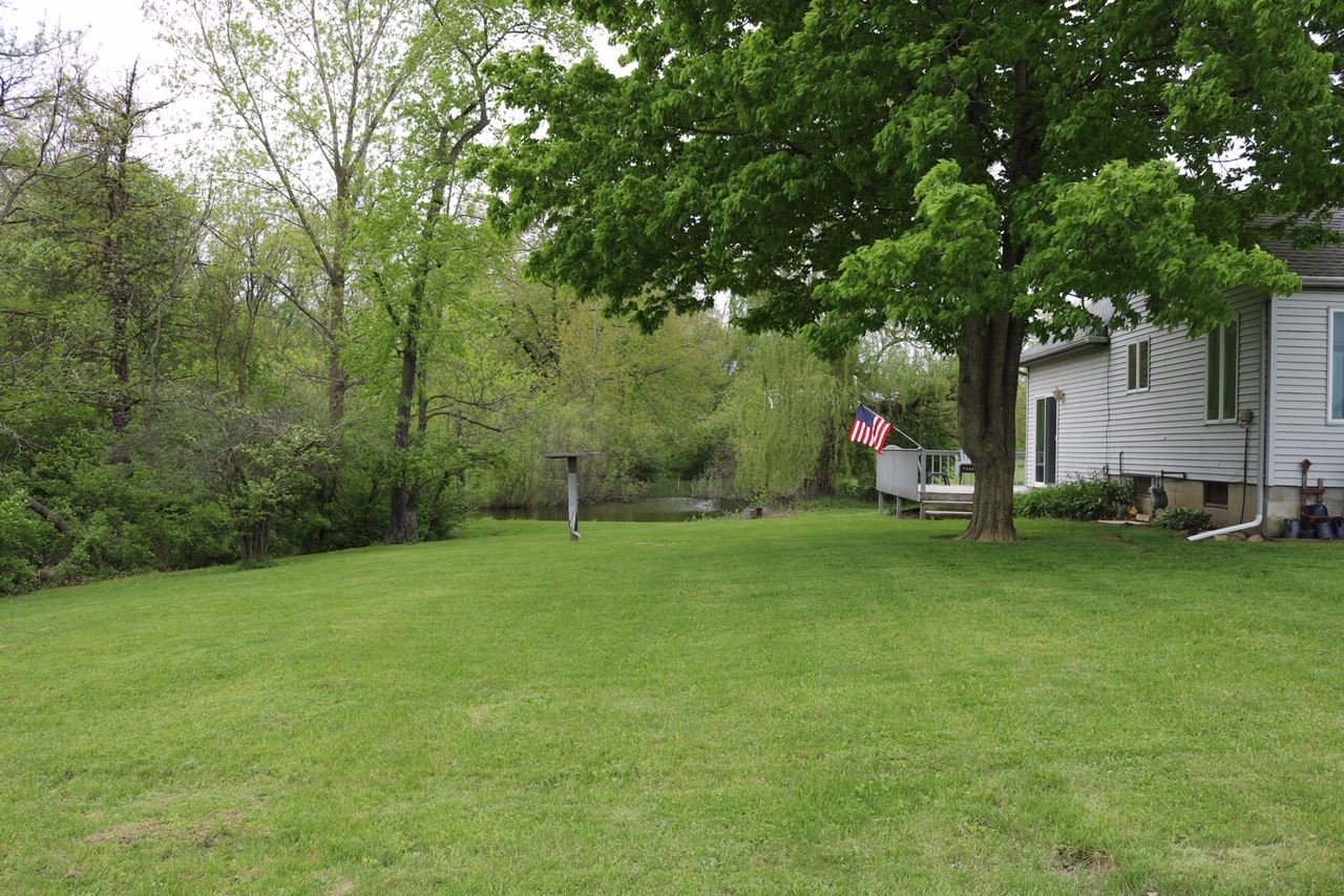 17427 Lochner Road Leo, IN 46765 - Photo 22 of 27