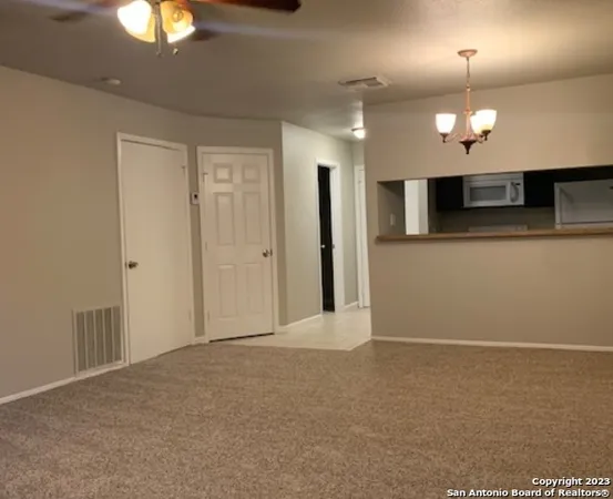 $1,100 | 550 Dukeway Drive, Unit 2, Universal City, TX 78148
