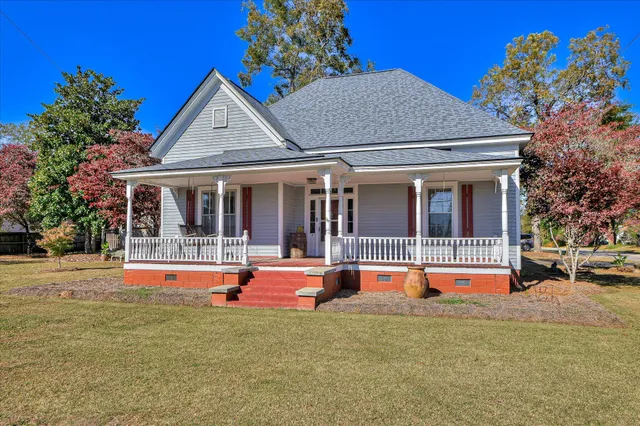 $329,900 | 818 Calhoun Street, Johnston, SC 29832