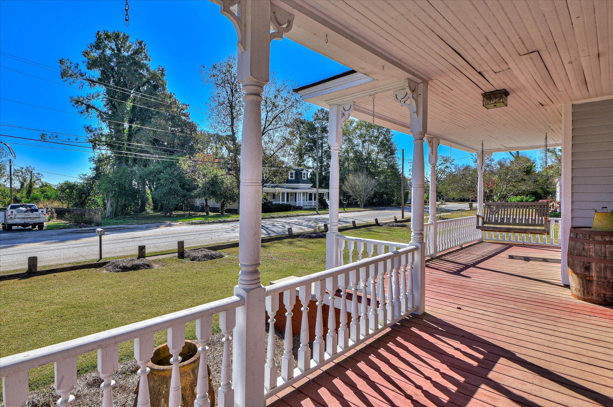 818 Calhoun Street Johnston, SC 29832 - Photo 5 of 41 05-105