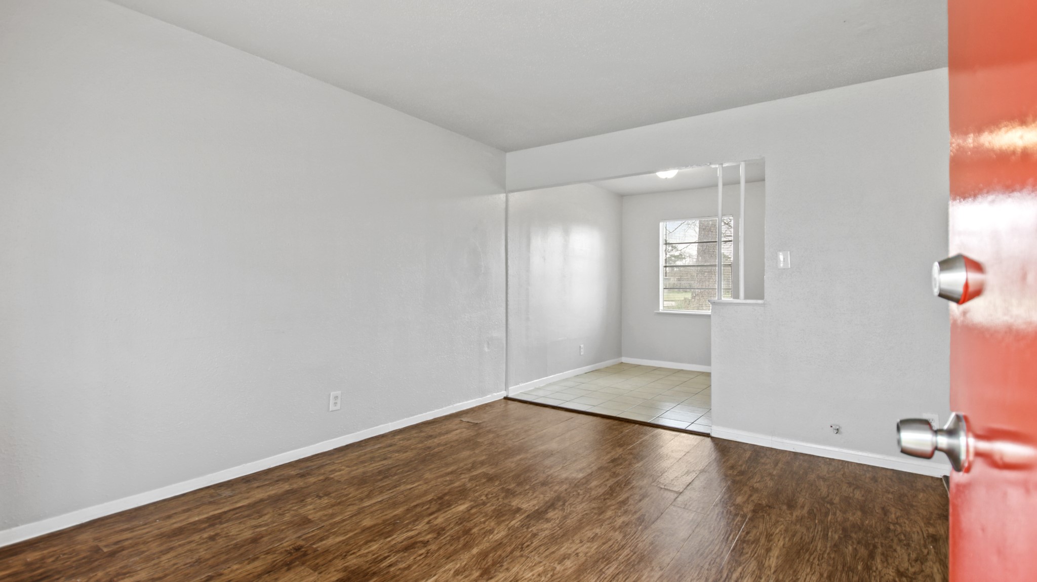 612 Marshall Angleton, TX 77515 - Photo 2 of 10