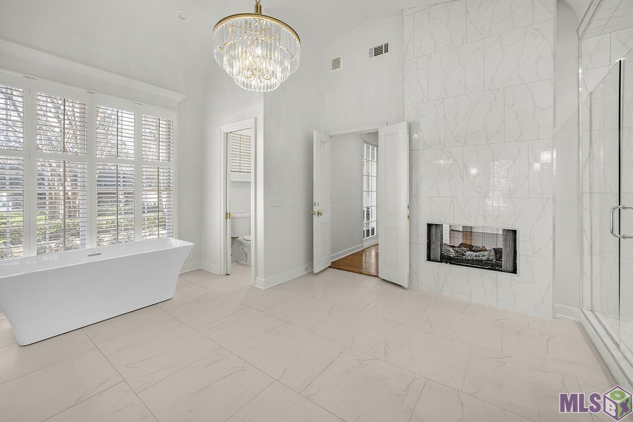 12451 Highland Road Baton Rouge, LA 70810 - Photo 17 of 49