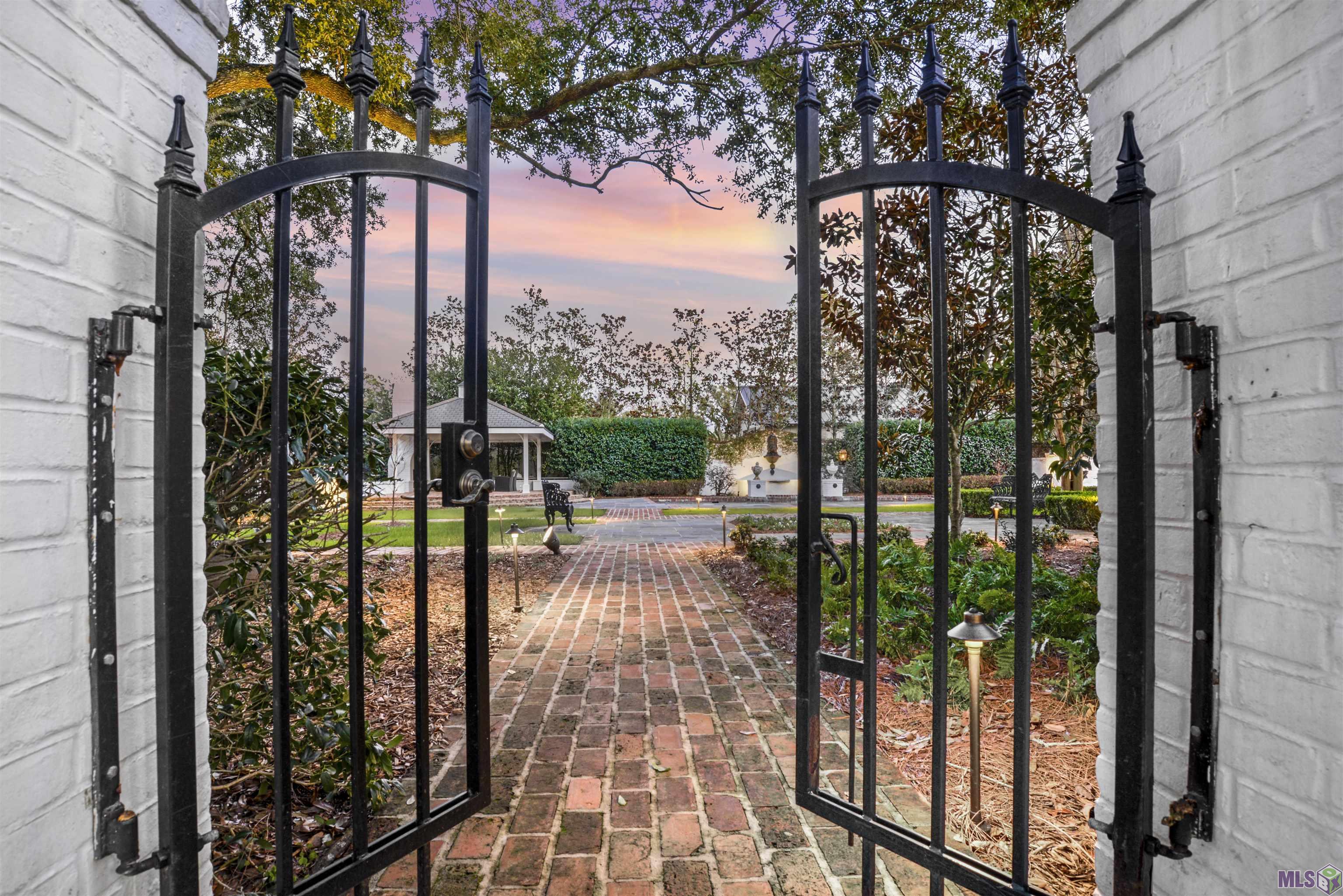 12451 Highland Road Baton Rouge, LA 70810 - Photo 39 of 49