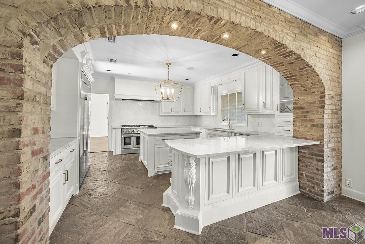 12451 Highland Road Baton Rouge, LA 70810 - Photo 9 of 49