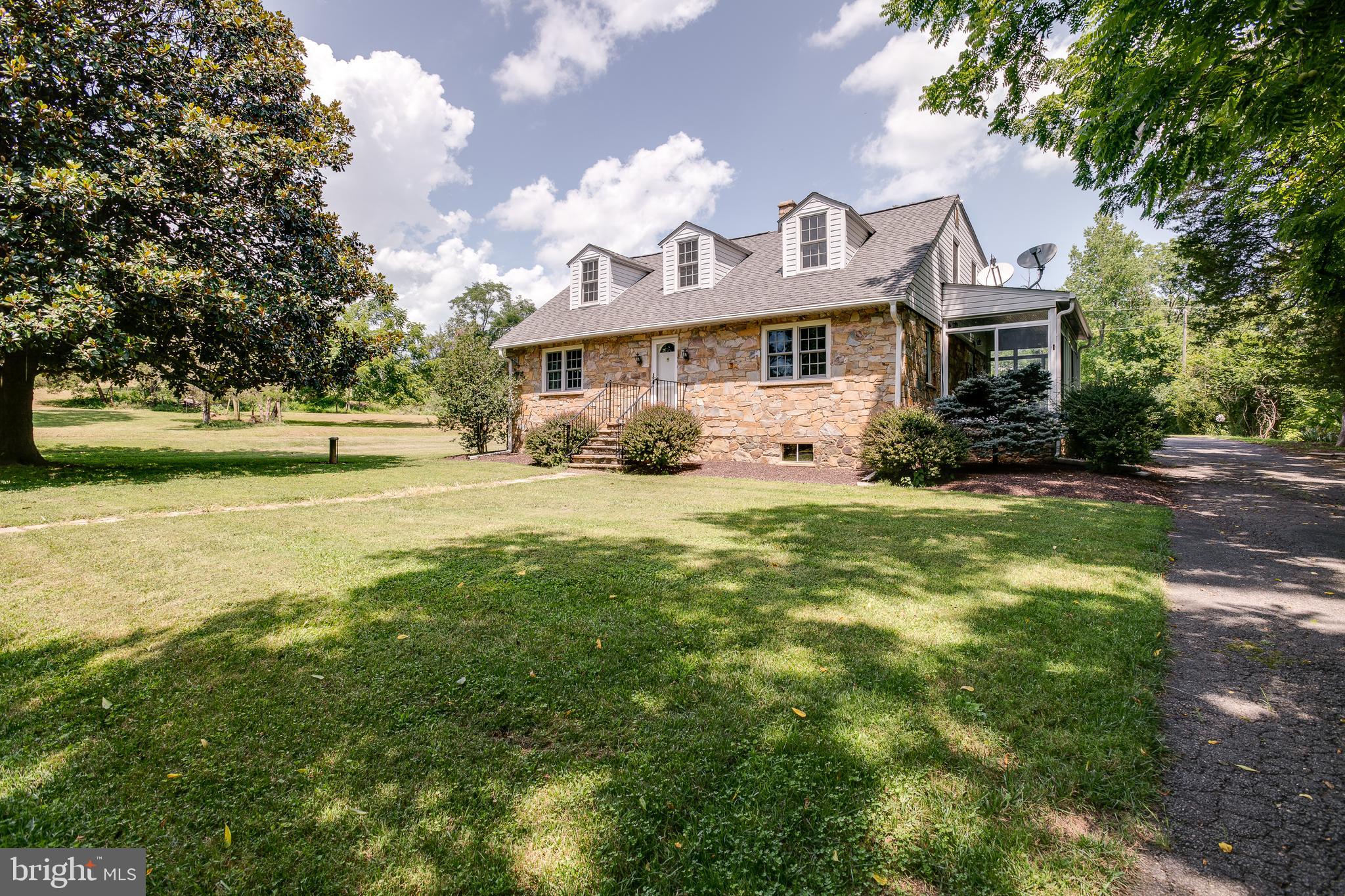 6064 Old Bust Head Road Broad Run, VA 20137 - Photo 32 of 60 Gallery Image 32