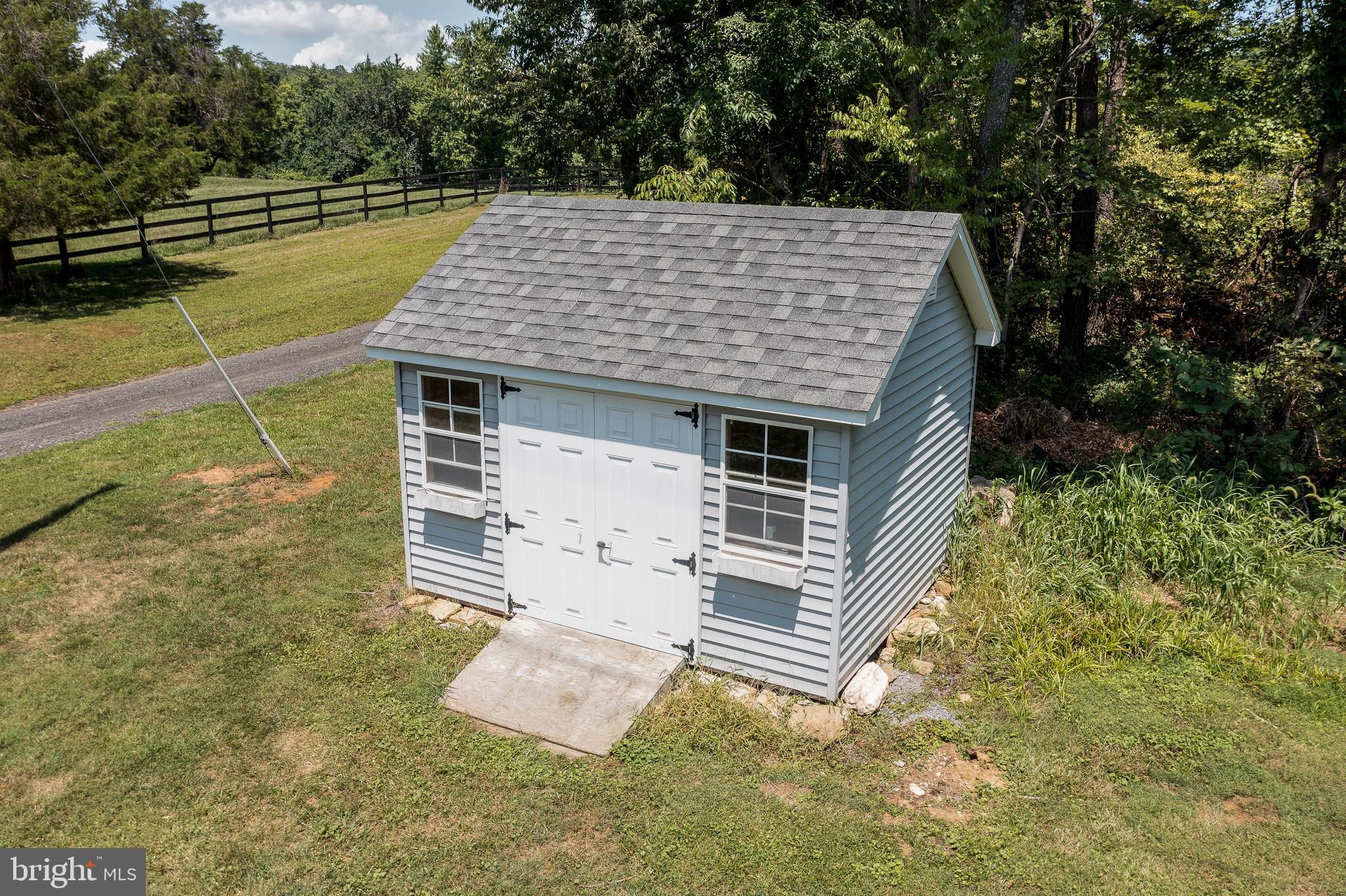 6064 Old Bust Head Road Broad Run, VA 20137 - Photo 33 of 60 Gallery Image 33