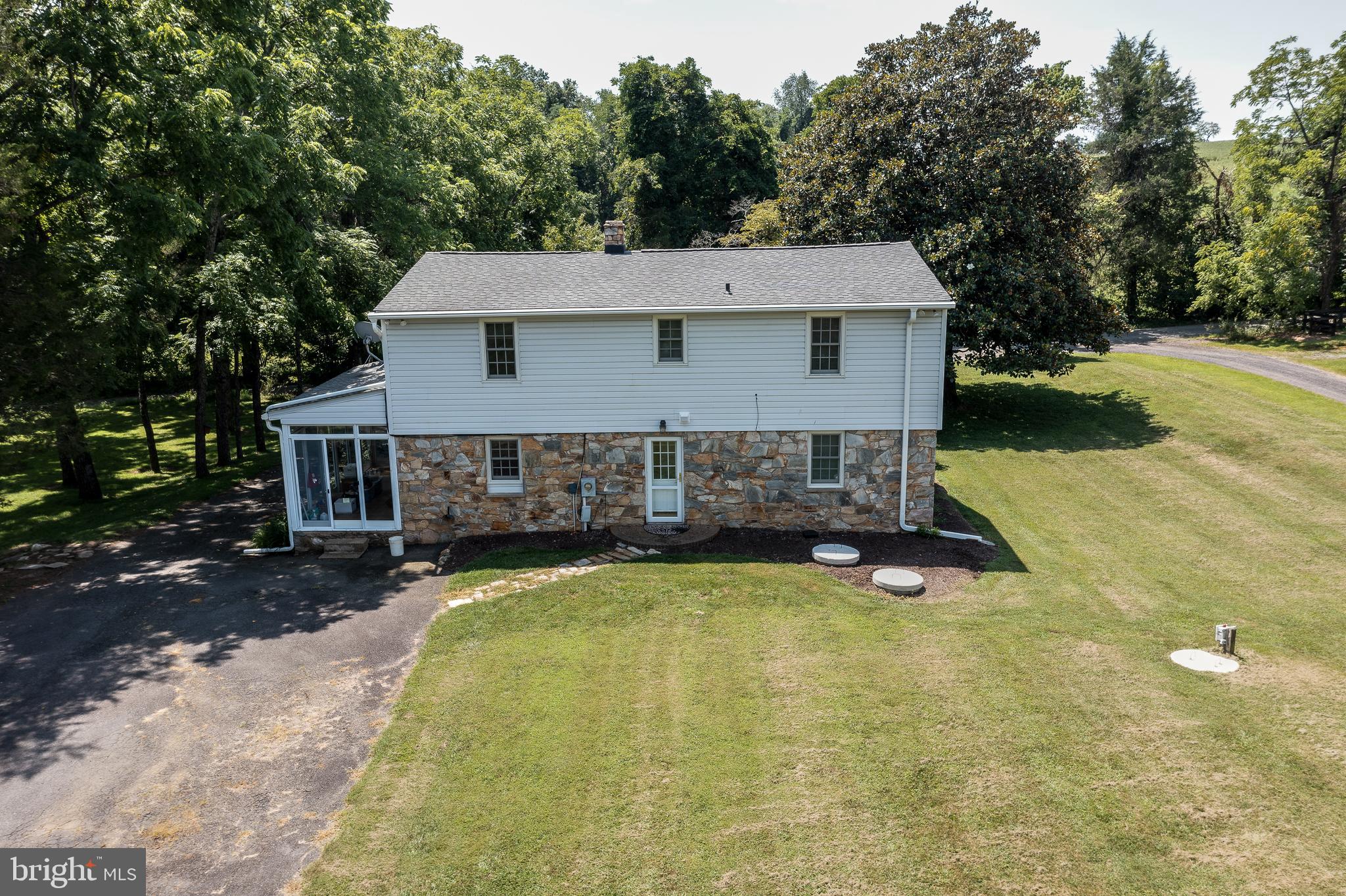 6064 Old Bust Head Road Broad Run, VA 20137 - Photo 37 of 60 Gallery Image 37