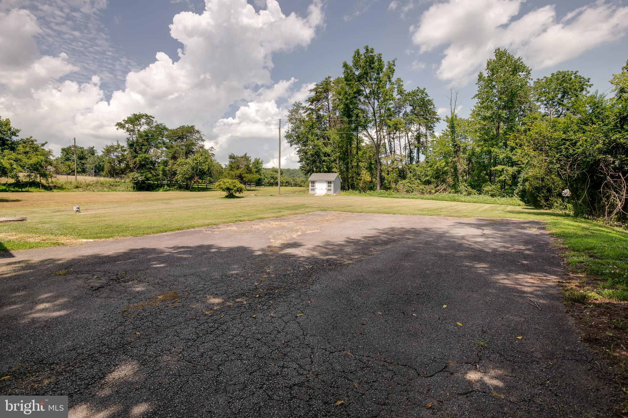 6064 Old Bust Head Road Broad Run, VA 20137 - Photo 40 of 60 Gallery Image 40