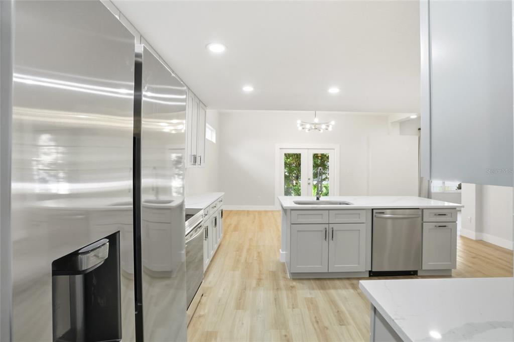 3345 Furlong Way Gotha, FL 34734 - Photo 13 of 34 a large bathroom with a large tub and sink