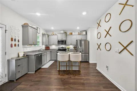 $425,000 | 1253 Richmond Court Southeast, Atlanta, GA 30354