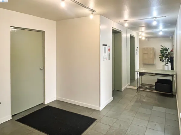 $543,400 | 5335 Broadway Terrace, Unit 204, Oakland, CA 94618