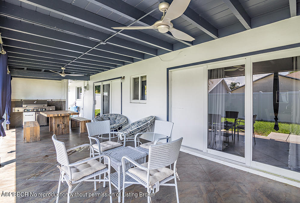 2285 Palm Road West Palm Beach, FL 33406 - Photo 17 of 27 a outdoor space with lots of tables and chairs