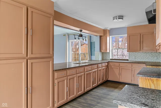 $185,000 | 1736 North Graham Avenue, Indianapolis, IN 46218