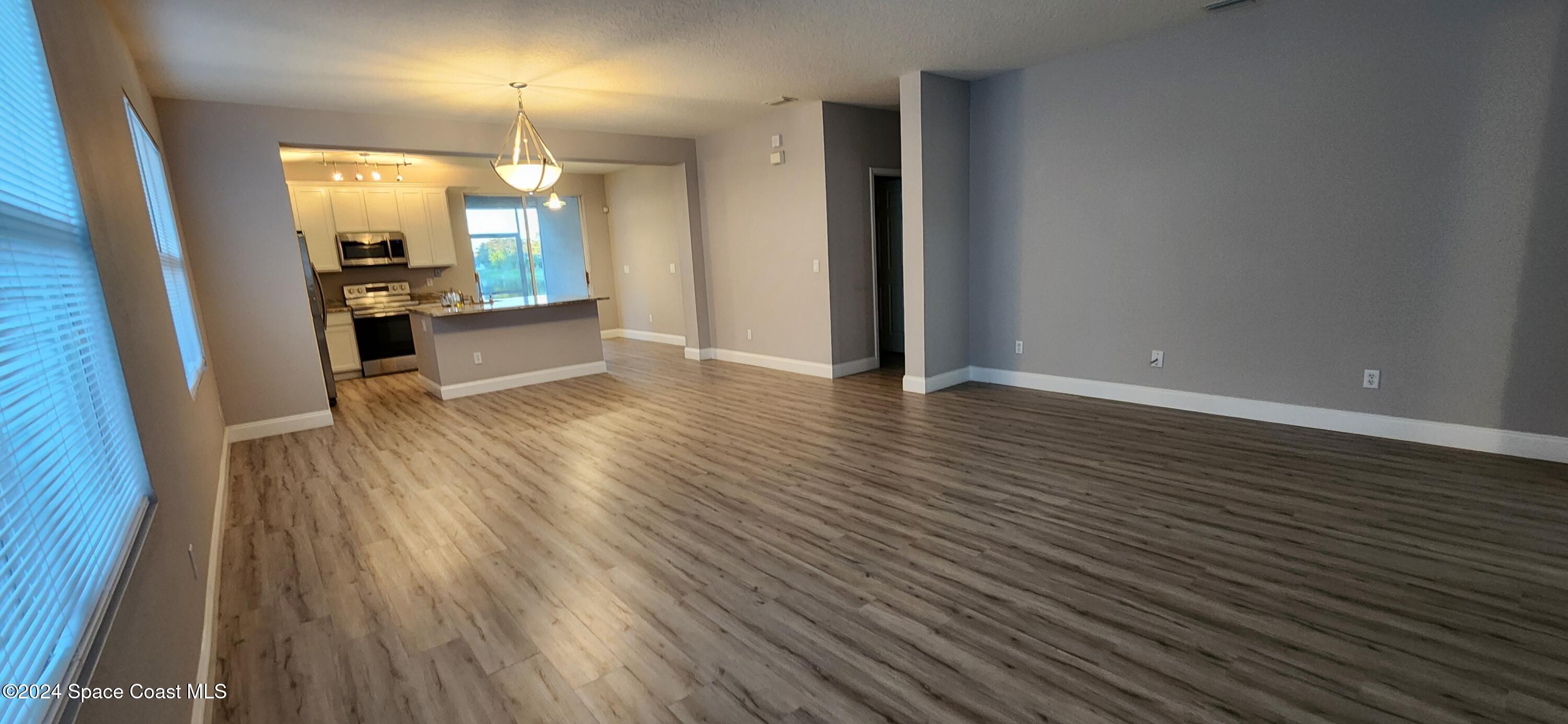 3856 Mt Carmel Lane Melbourne, FL 32901 - Photo 4 of 35 20241127_170919