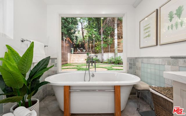 $1,430,000 | 7473 Mulholland Drive, Los Angeles, CA 90046