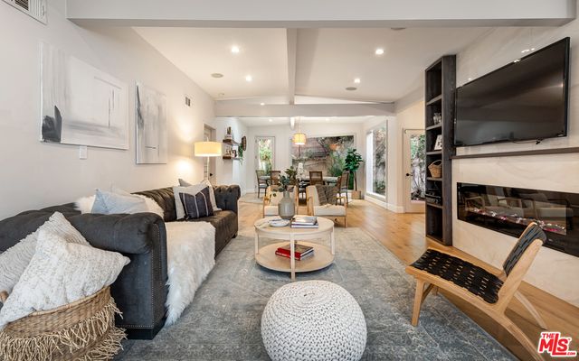 $1,430,000 | 7473 Mulholland Drive, Los Angeles, CA 90046