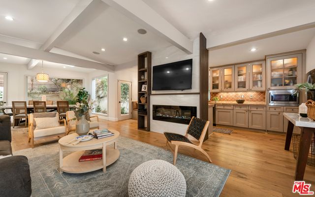 $1,430,000 | 7473 Mulholland Drive, Los Angeles, CA 90046