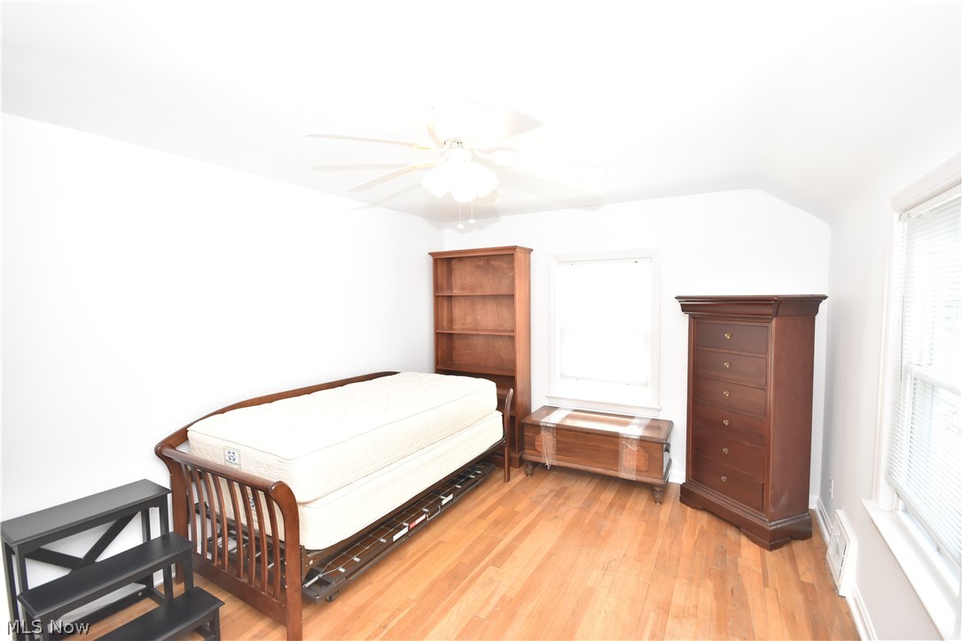 2164 Cranston Road Cleveland, OH 44118 - Photo 19 of 27
