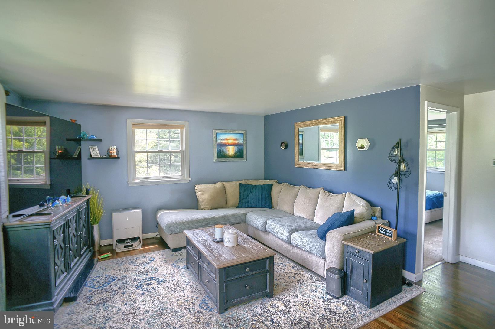 311 Sample Bridge Road Mechanicsburg, PA 17050 - Photo 2 of 32 Gallery Image 2