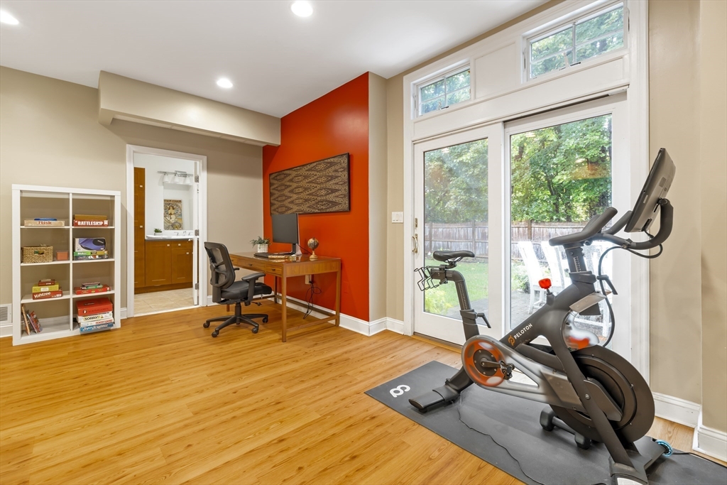 332 Hillcrest Road Needham, MA 02492 - Photo 22 of 33