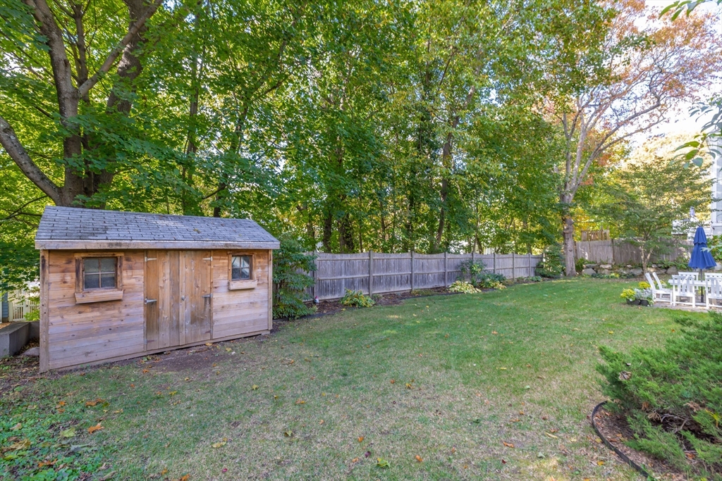 332 Hillcrest Road Needham, MA 02492 - Photo 30 of 33