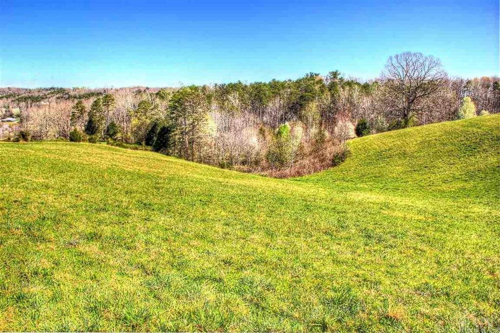 2430 Moss Farm Road Hickory, NC 28602 - Photo 11 of 25 Gallery Image 11