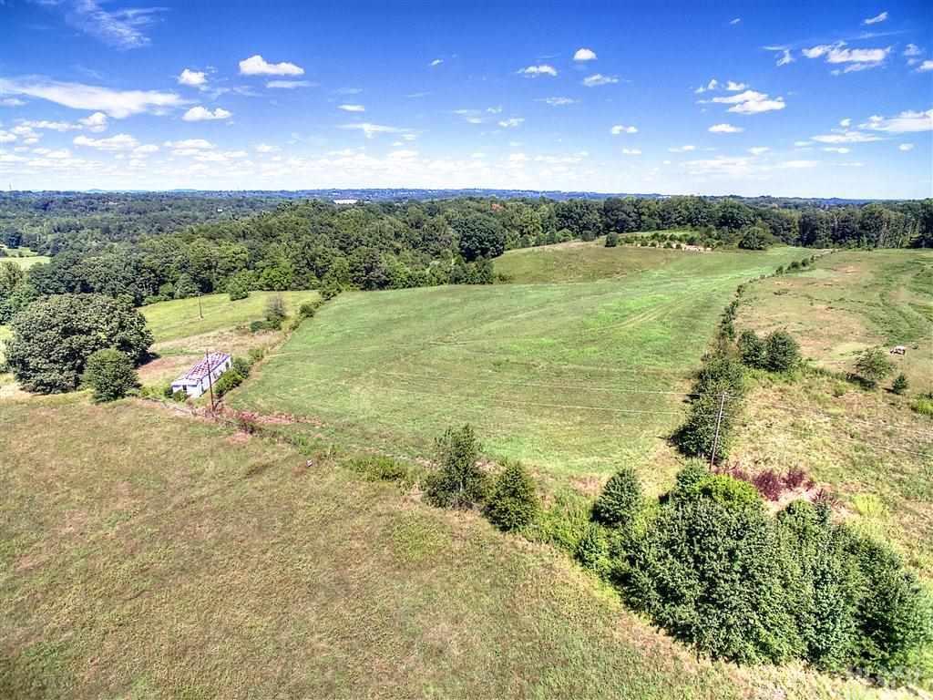 2430 Moss Farm Road Hickory, NC 28602 - Photo 20 of 25 Gallery Image 20