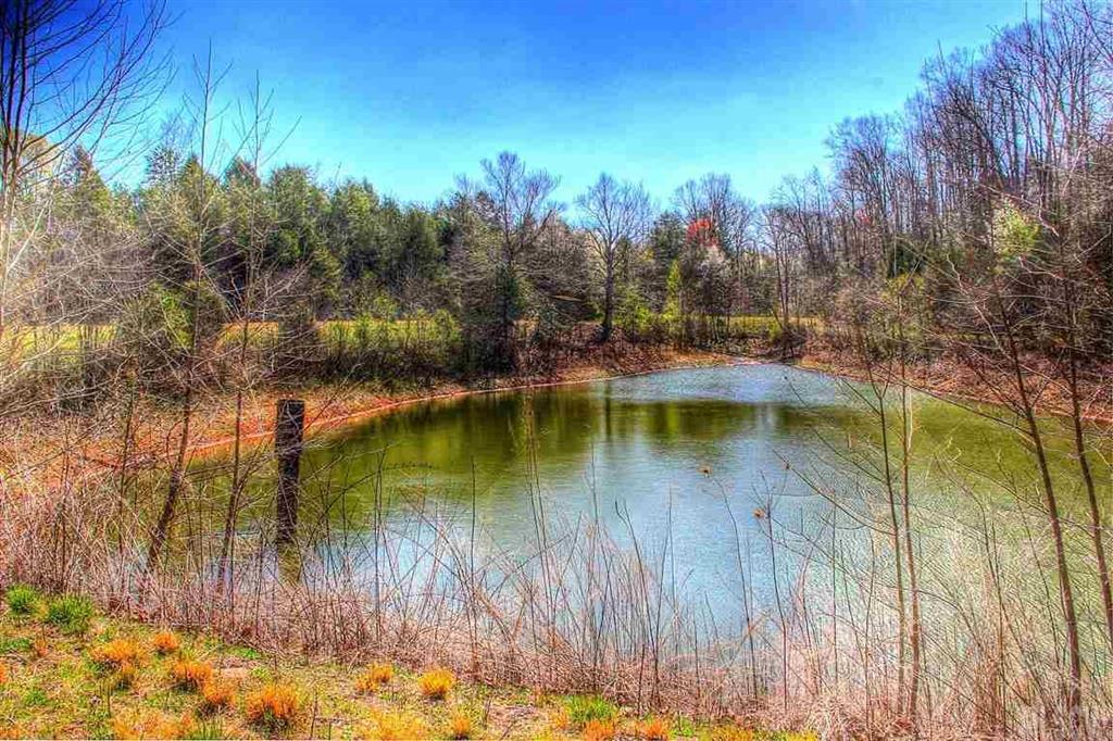 2430 Moss Farm Road Hickory, NC 28602 - Photo 4 of 25 Gallery Image 4