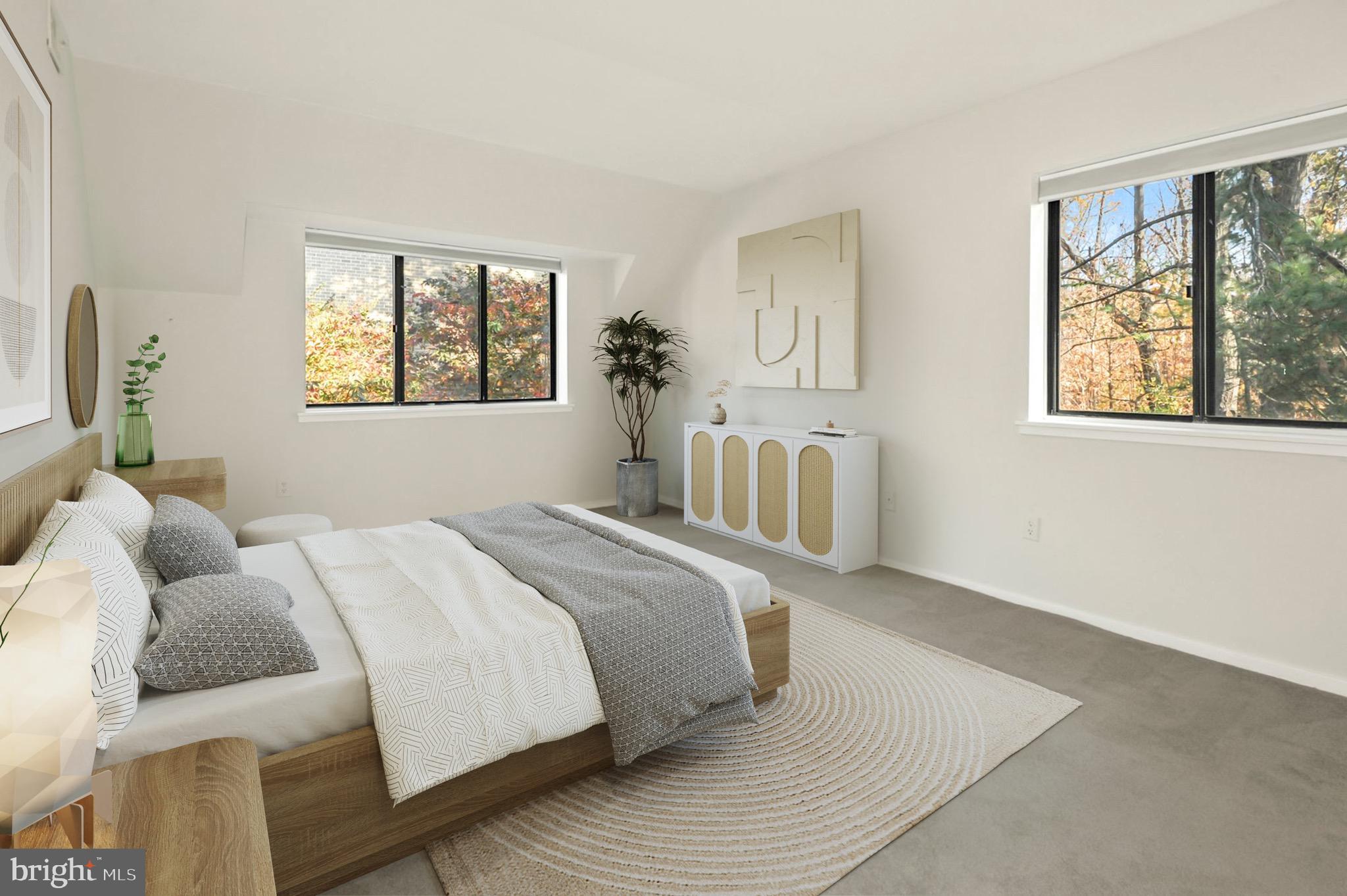 1639 Parkcrest Circle, Unit 300 Reston, VA 20190 - Photo 12 of 23 Large primary suite