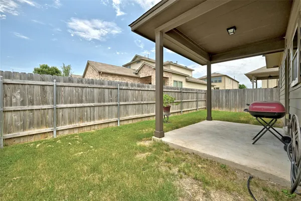$2,600 | 912 Sleepy Dell Lane, Austin, TX 78748