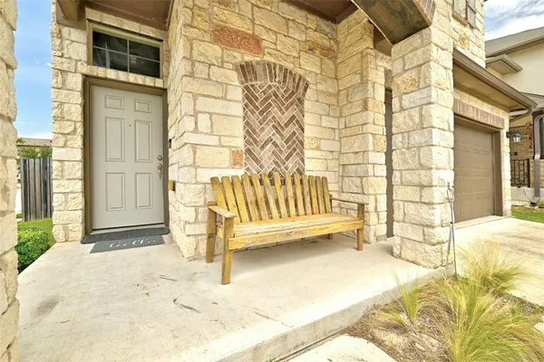 $2,600 | 912 Sleepy Dell Lane, Austin, TX 78748