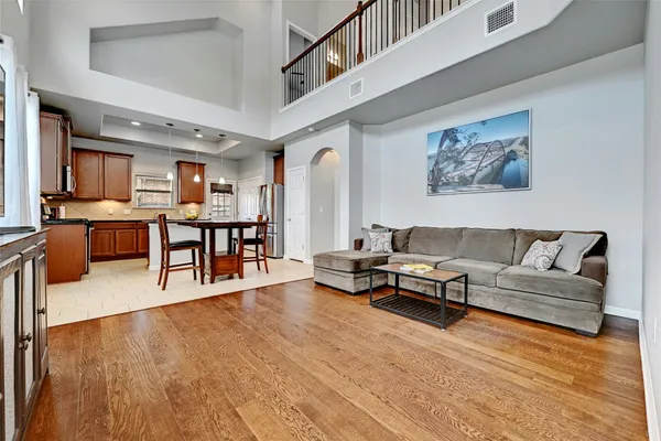 $2,600 | 912 Sleepy Dell Lane, Austin, TX 78748