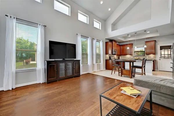 $2,600 | 912 Sleepy Dell Lane, Austin, TX 78748