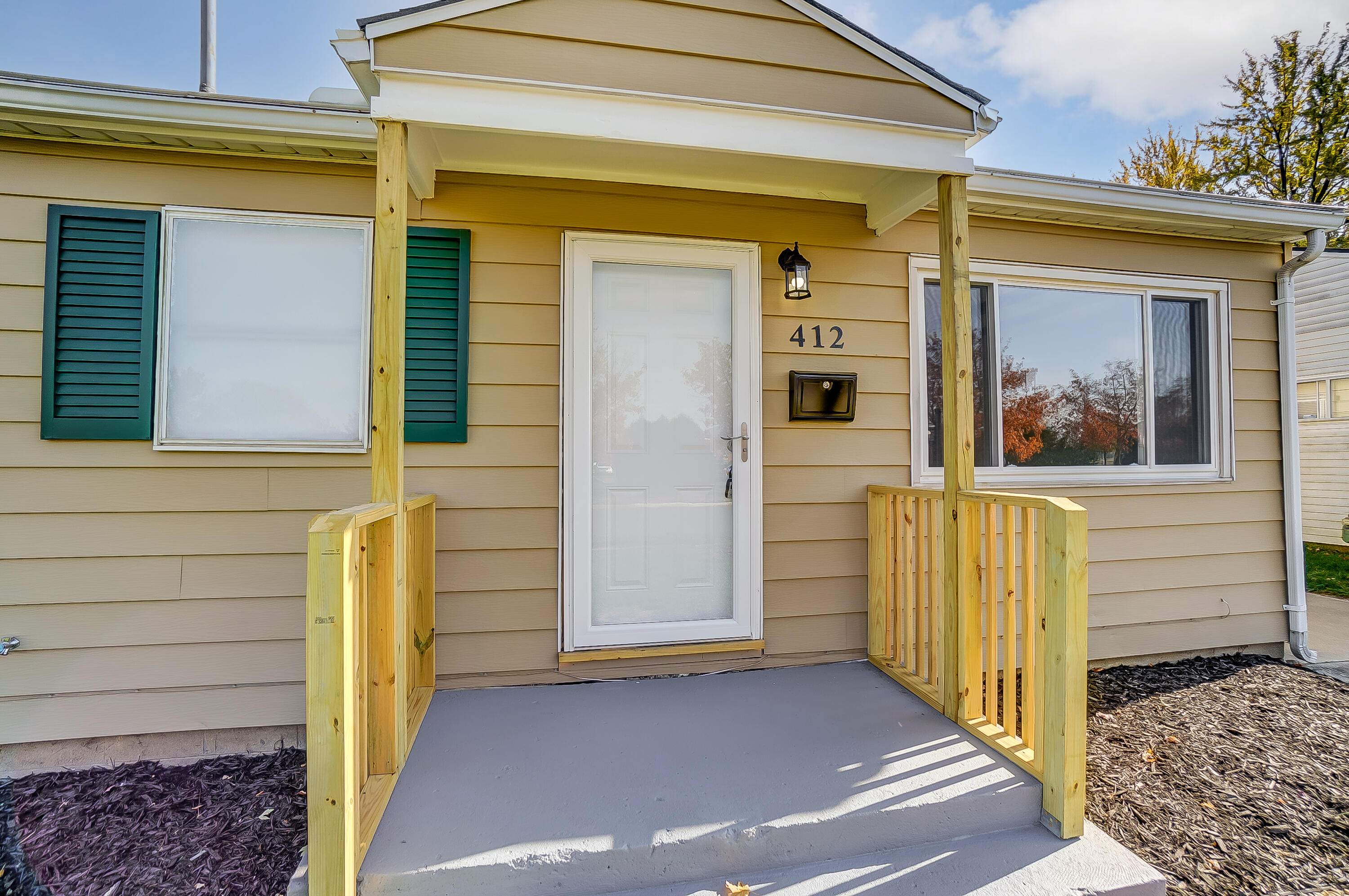 412 Mt Joy Street Springfield, OH 45505 - Photo 4 of 31