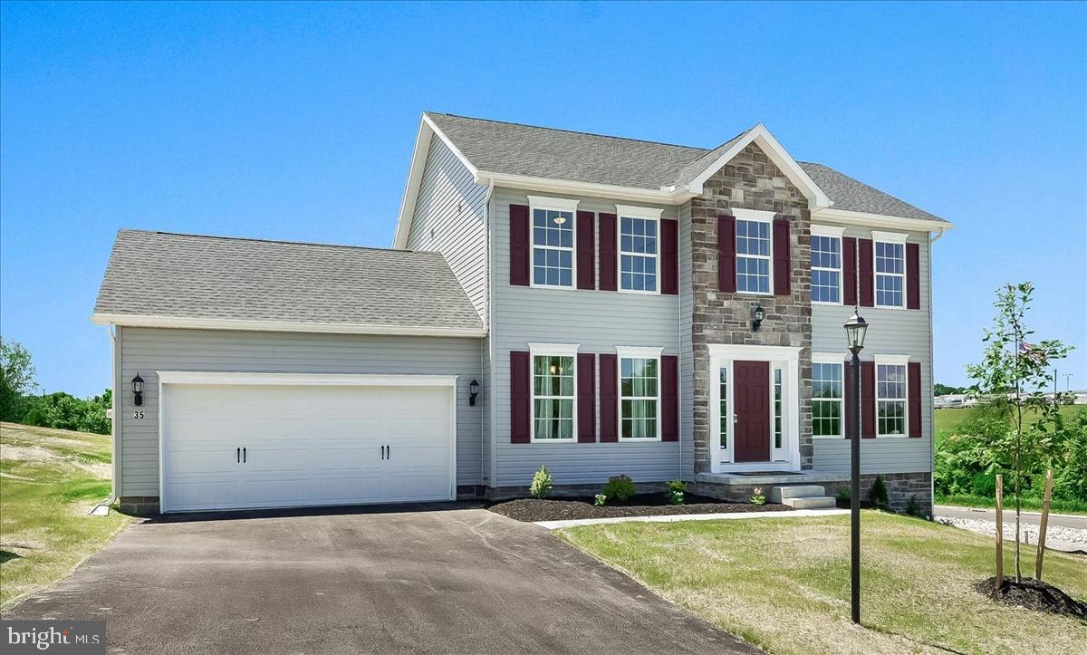 35 Fox Run Road Hanover, PA 17331 - Photo 2 of 22